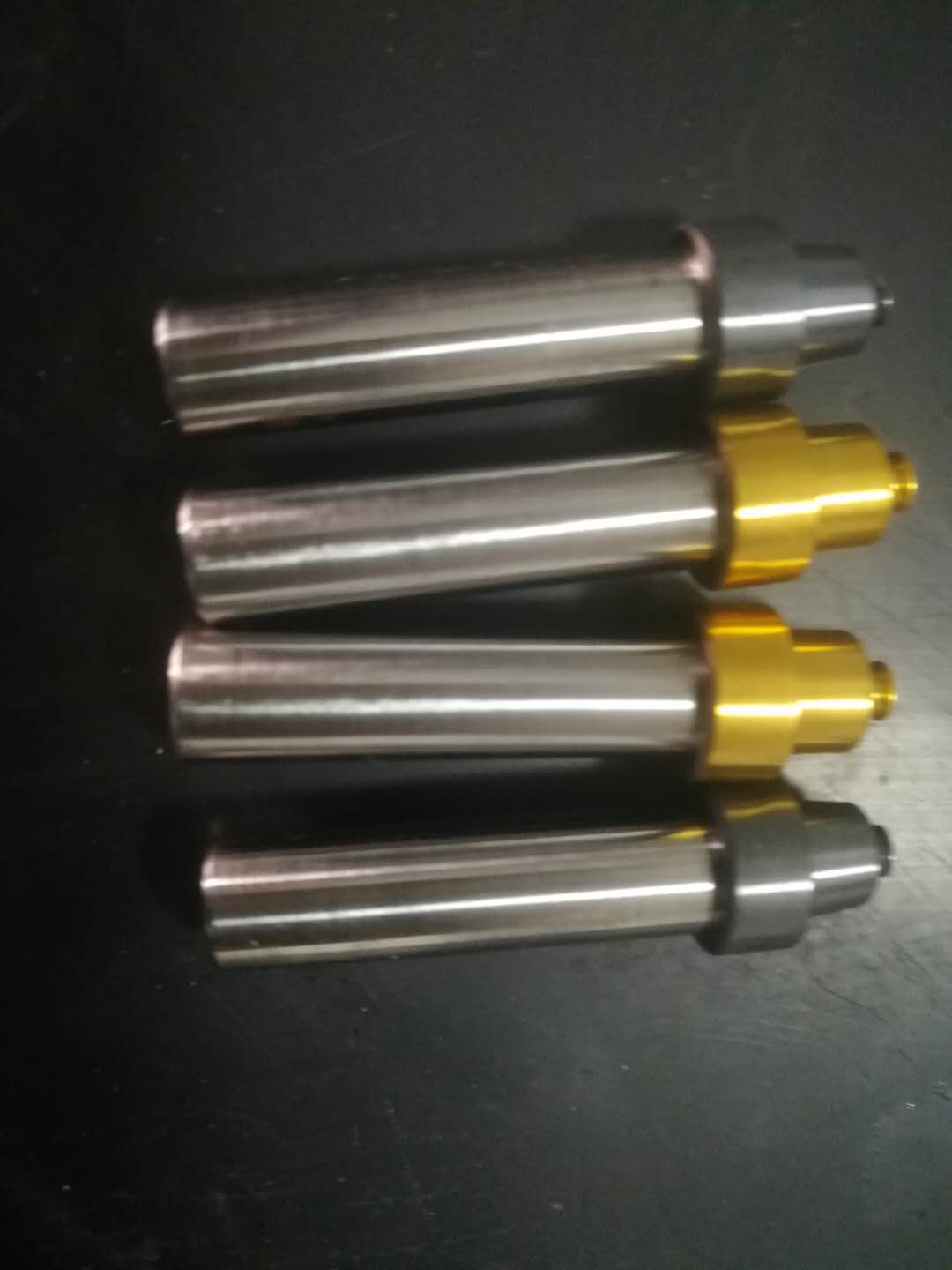 �����{���մ�Ϳ��